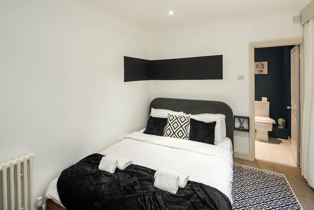 Superb Retreat Central Next Tube Appartement Londen Buitenkant foto