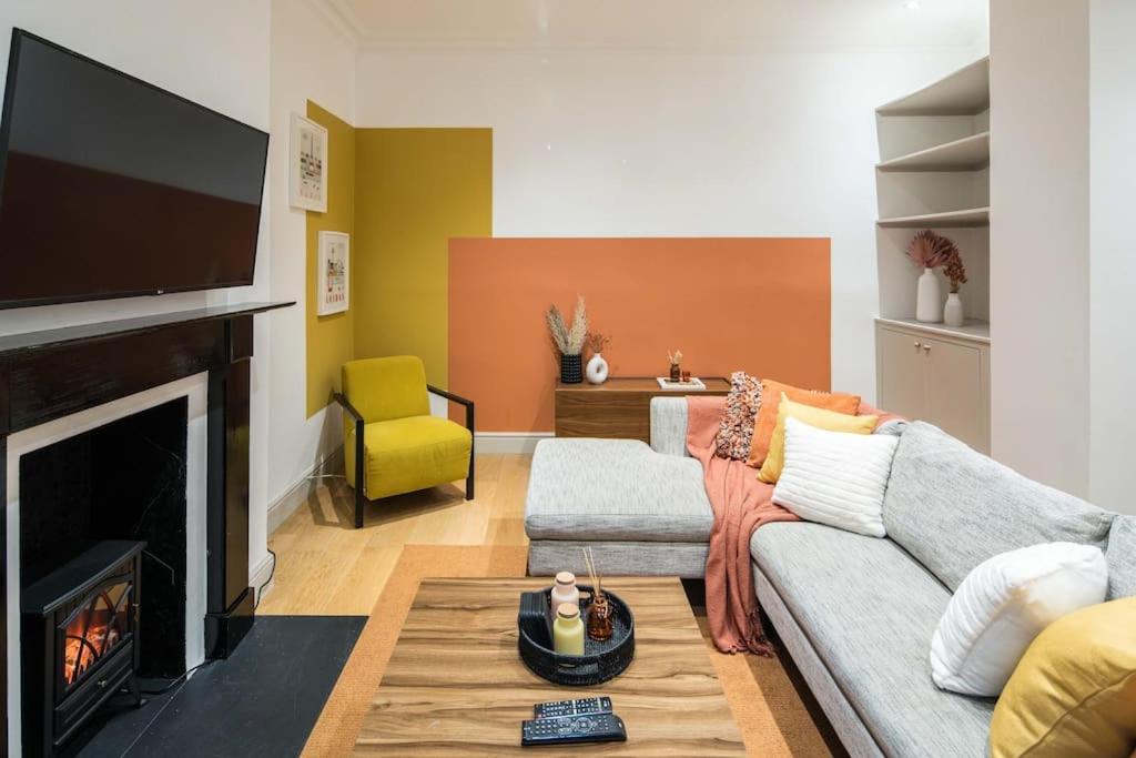 Superb Retreat Central Next Tube Appartement Londen Buitenkant foto
