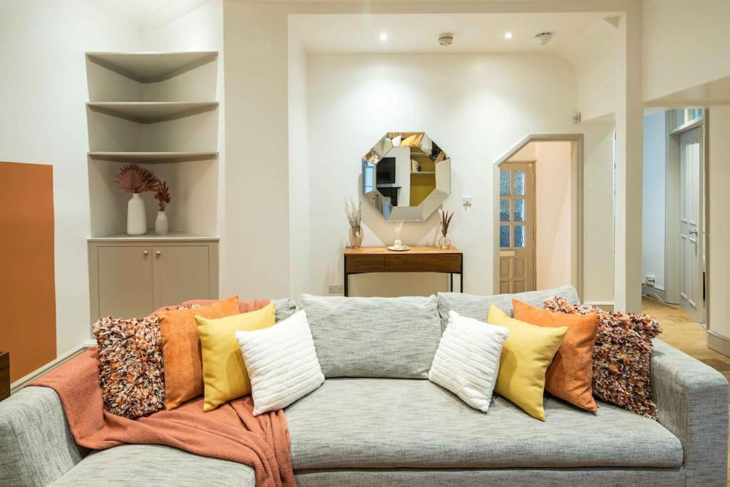 Superb Retreat Central Next Tube Appartement Londen Buitenkant foto