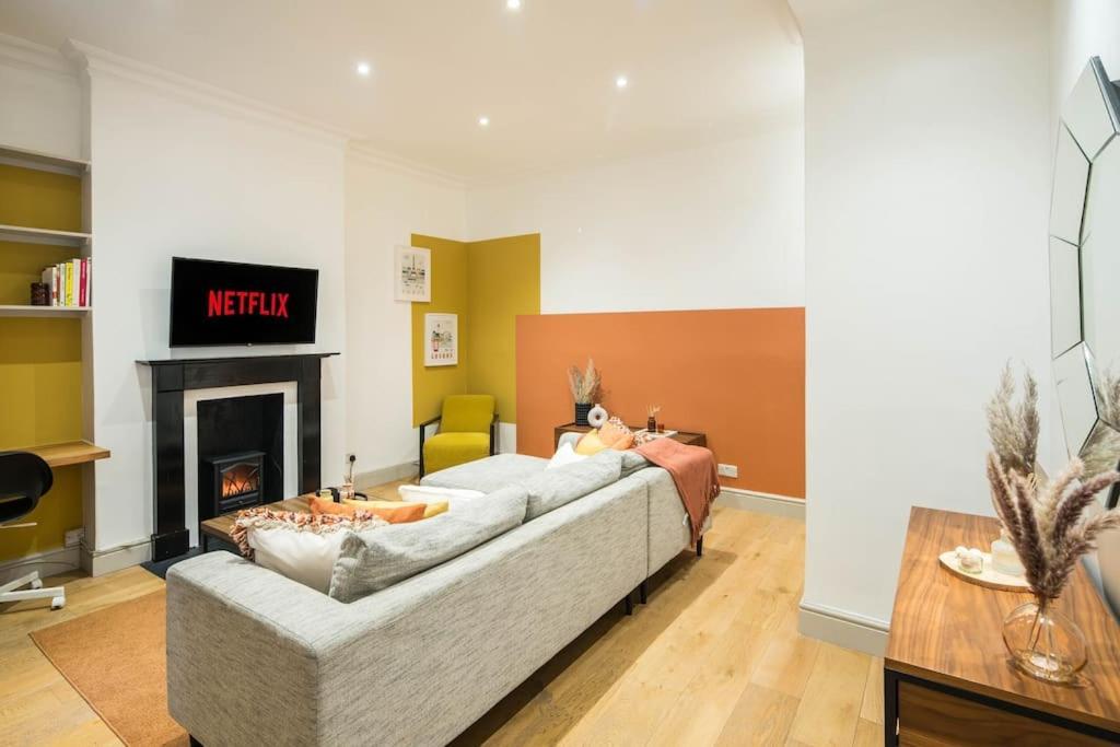 Superb Retreat Central Next Tube Appartement Londen Buitenkant foto