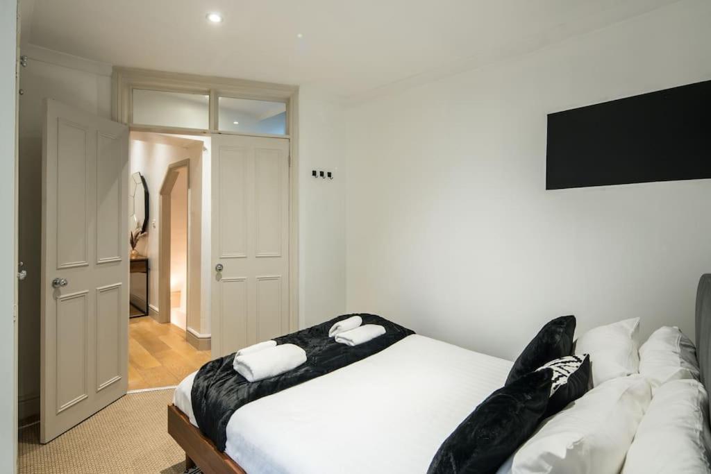 Superb Retreat Central Next Tube Appartement Londen Buitenkant foto